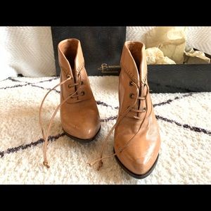 B. Makowsky Victory Ankle Boots